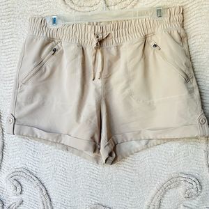 Beige Pull On Comfy Shorts Size Large